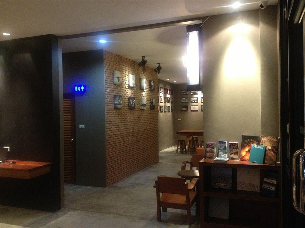 Albergue Dfeel House Patong Exterior foto